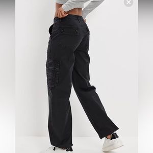 Size 8 American Eagle cargo pants